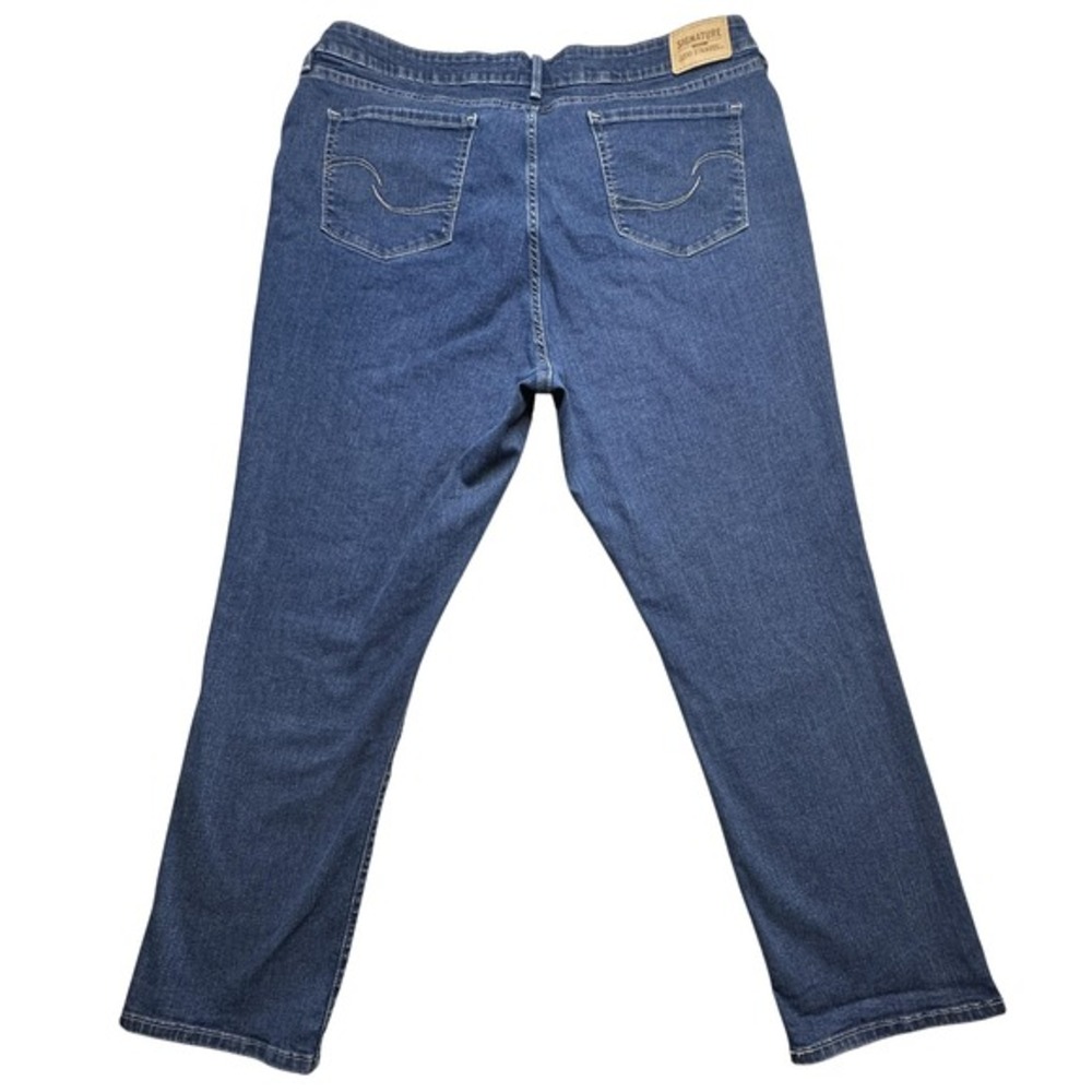 Levis Signature Strauss Jeans Womens 22S Blue Totally Shaping Straight Stretch‎